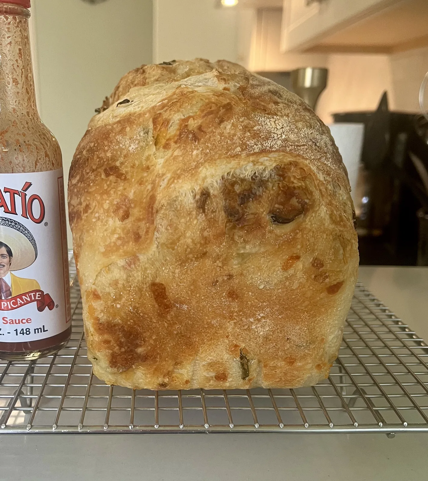 Jalapeño & cheddar sandwich bread — photo 1